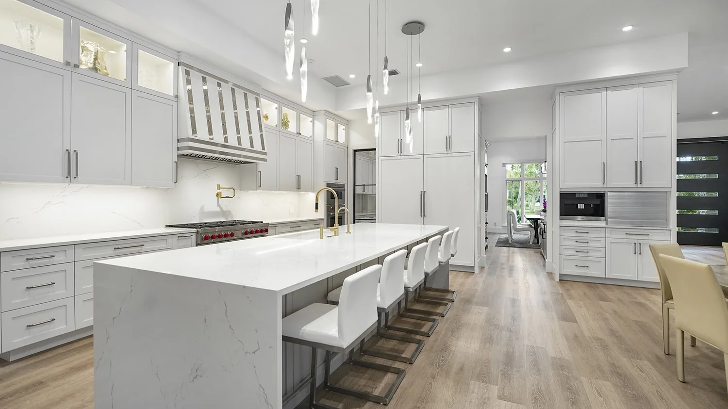 Johnson Residence by Metro Cabinet Company